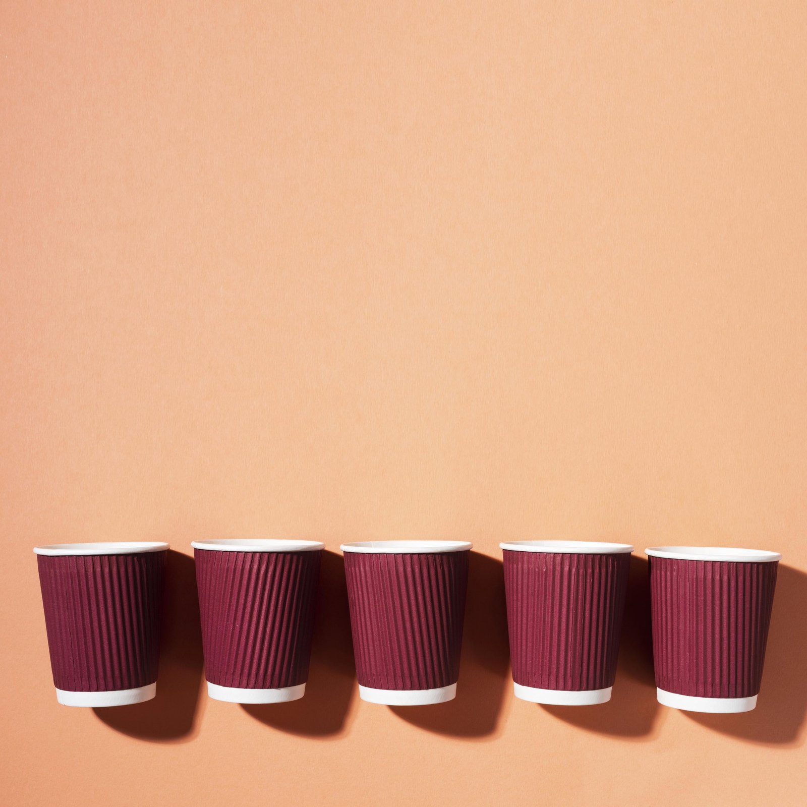 دراسة جدوى مصنع لإنتاج الأكواب الورقية وأطباق الألومنيوم       